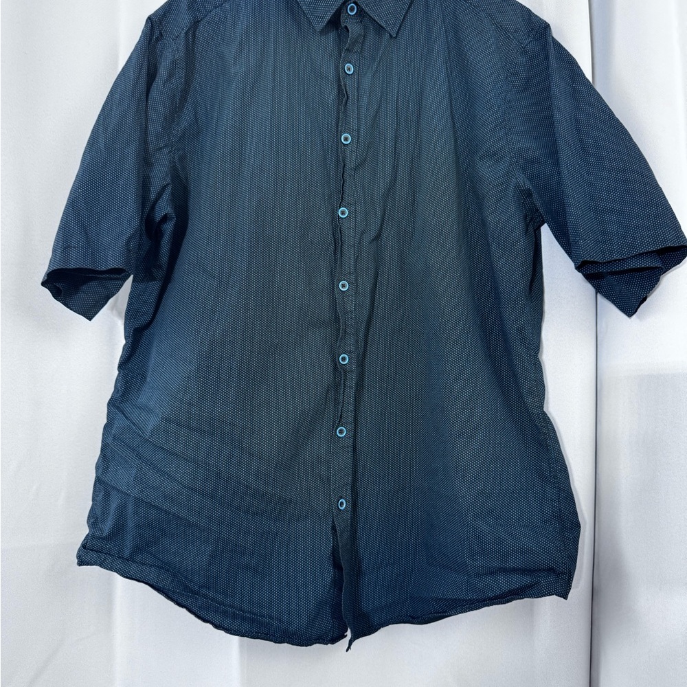 Beverly Hills Polo Men's Black and Aqua Blue Dots Short-Sleeve Button-Up Shirt